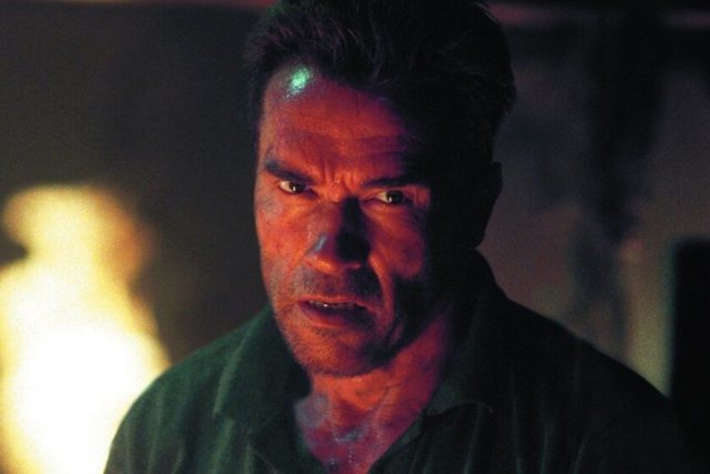 23 anni fa usciva uno dei maggiori flop di Arnold